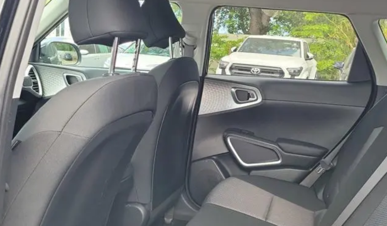 2022 Kia Soul LX full