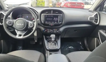 2022 Kia Soul LX full