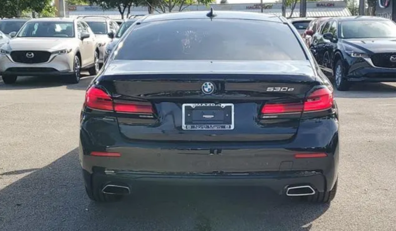2022 BMW 530e Base full