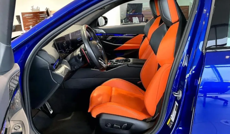 2025 BMW M5 Base full