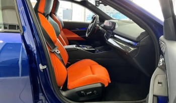2025 BMW M5 Base full