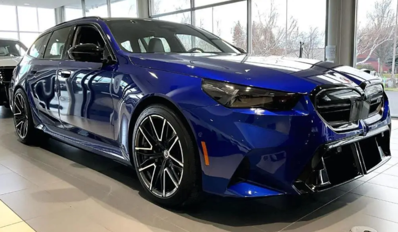 2025 BMW M5 Base full