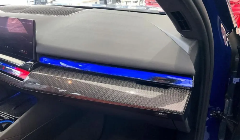 2025 BMW M5 Base full